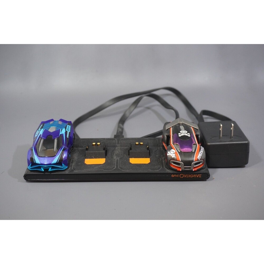 2x Anki Overdrive Cars Ground Shock & Skull & 4-Car Charger
